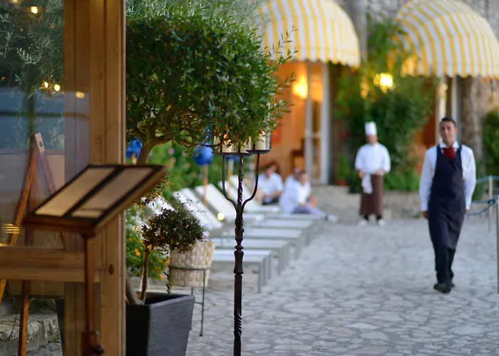 Caesar Augustus Otel