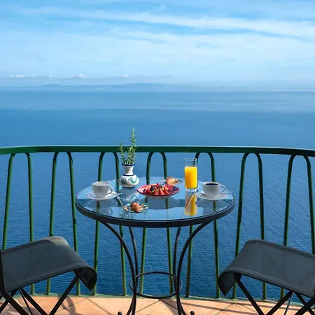 قيصر أوغوستوس