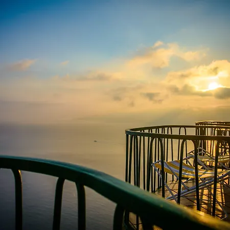 قيصر أوغوستوس