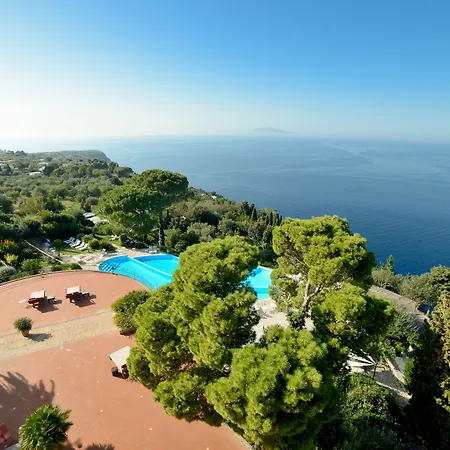 قيصر أوغوستوس 5*