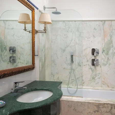 西泽奥古斯都酒店 酒店 5*